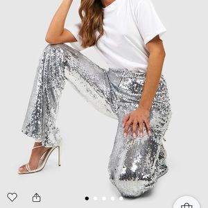 🪩 NWT High Waisted Sequin Flares! Perfect for The Eras Tour!